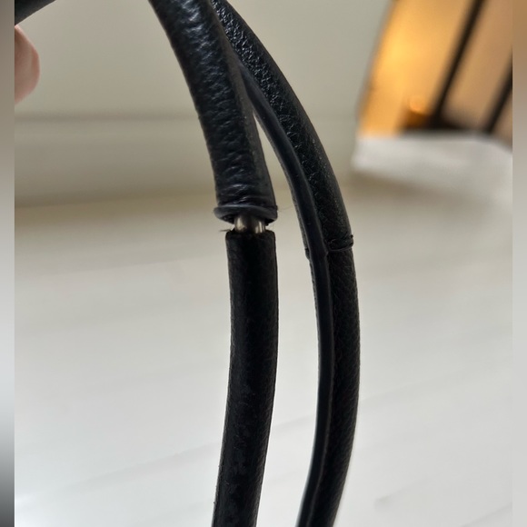 FURLA - Leather - Medium Size - Black satchel handbag - Good condition - Picture 4 of 12